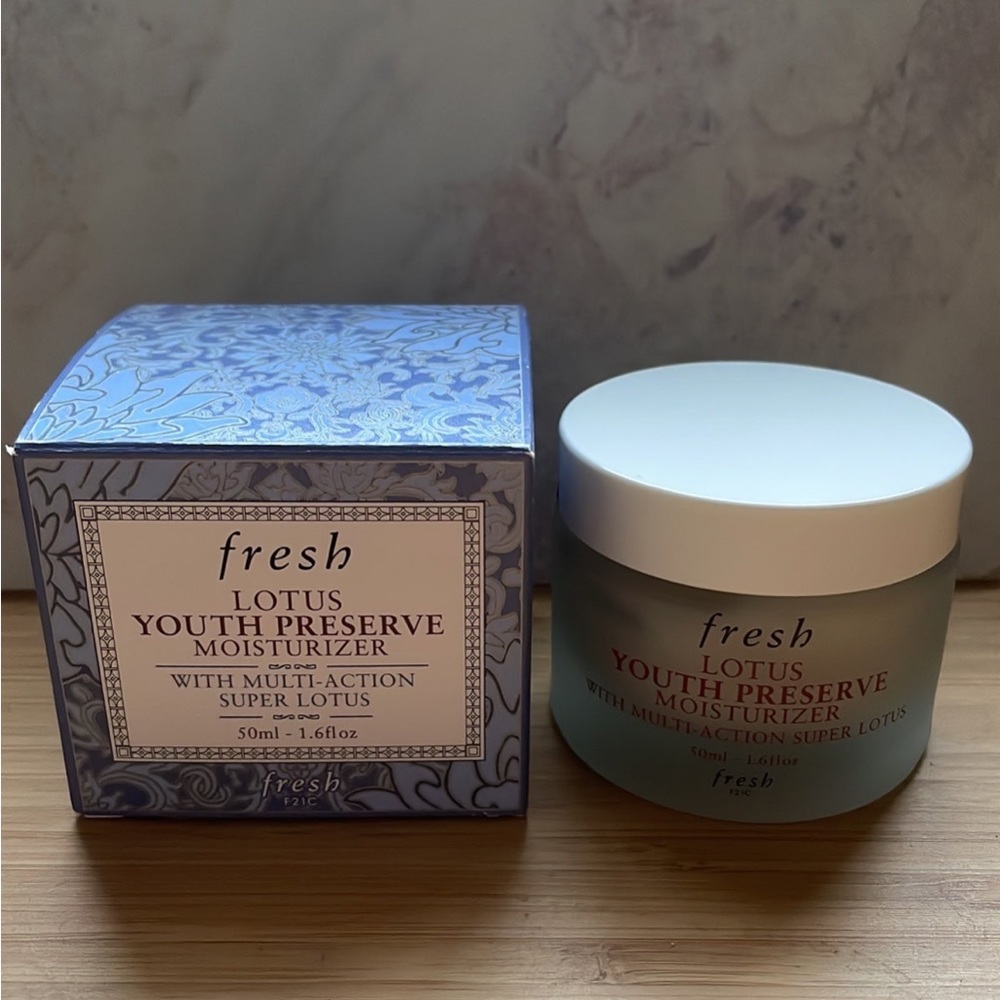 Fresh Lotus Youth Preserve Moisturizer